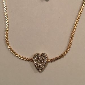 ❤️NWOT Vintage dainty Heart necklace GOLD